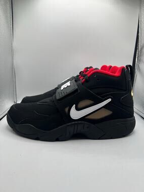 Nike Air Diamond Turf Proto ‘92 “Black Fire Red” size 9.5 men’s